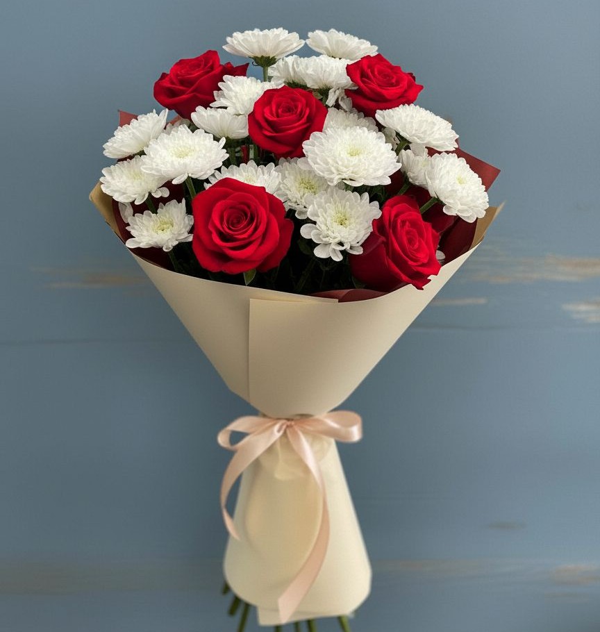 Букет романтическая гармония в Коломне Букет цветов из: Розы и Хризантемы в Коломне