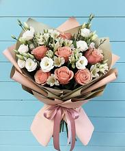 Букет цветов из:  Розы, Альстромерии и Лизиантусы в Коломне