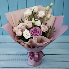 Букет Легкое дыхание в Коломне Букет цветов из:  Розы и Лизиантусы в Коломне