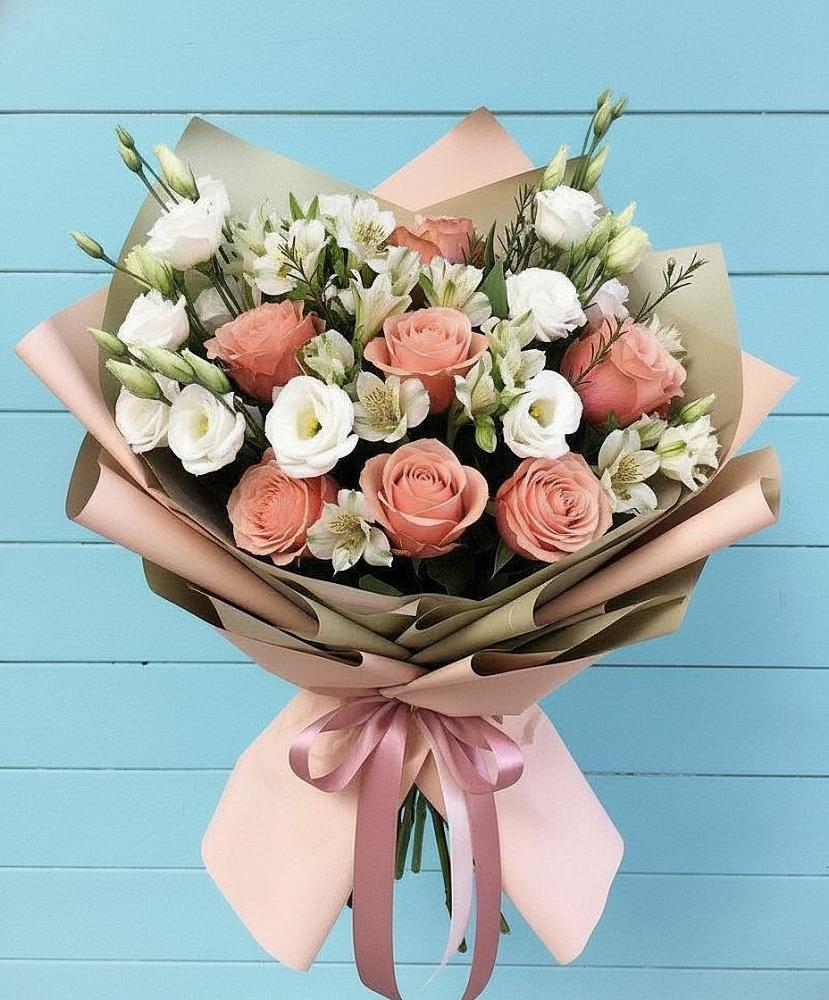 Букет олимп в Коломне Букет цветов из: Розы, Альстромерии и Лизиантусы в Коломне