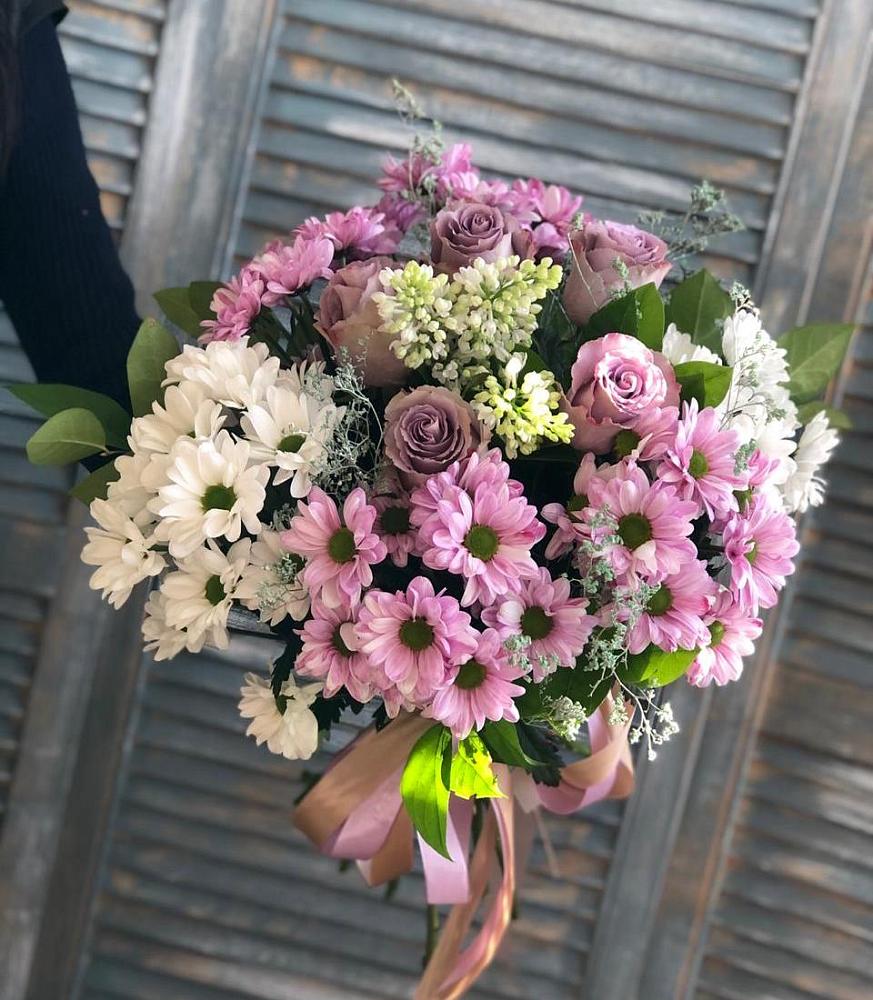 Букет цветов из: Хризантемы и Розы в Коломне