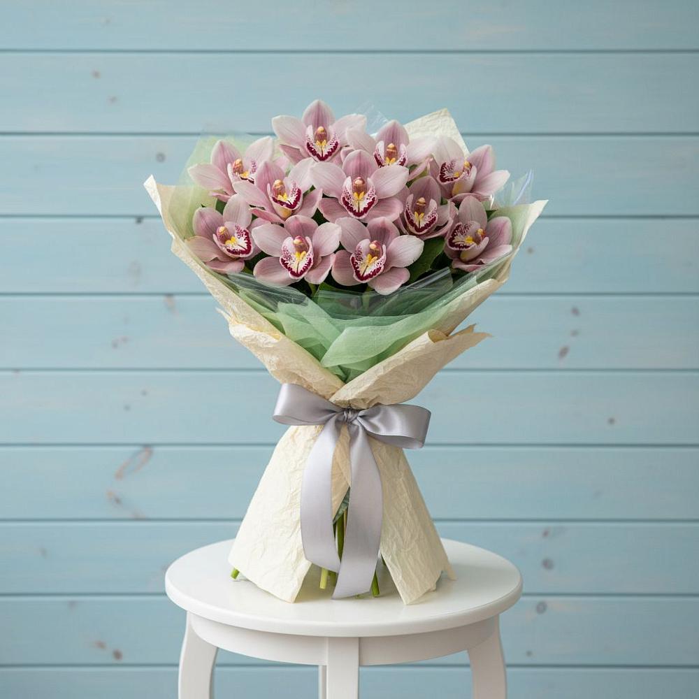 Букет 11 орхидей в Коломне Букет цветов из: Орхидеи и Розы в Коломне