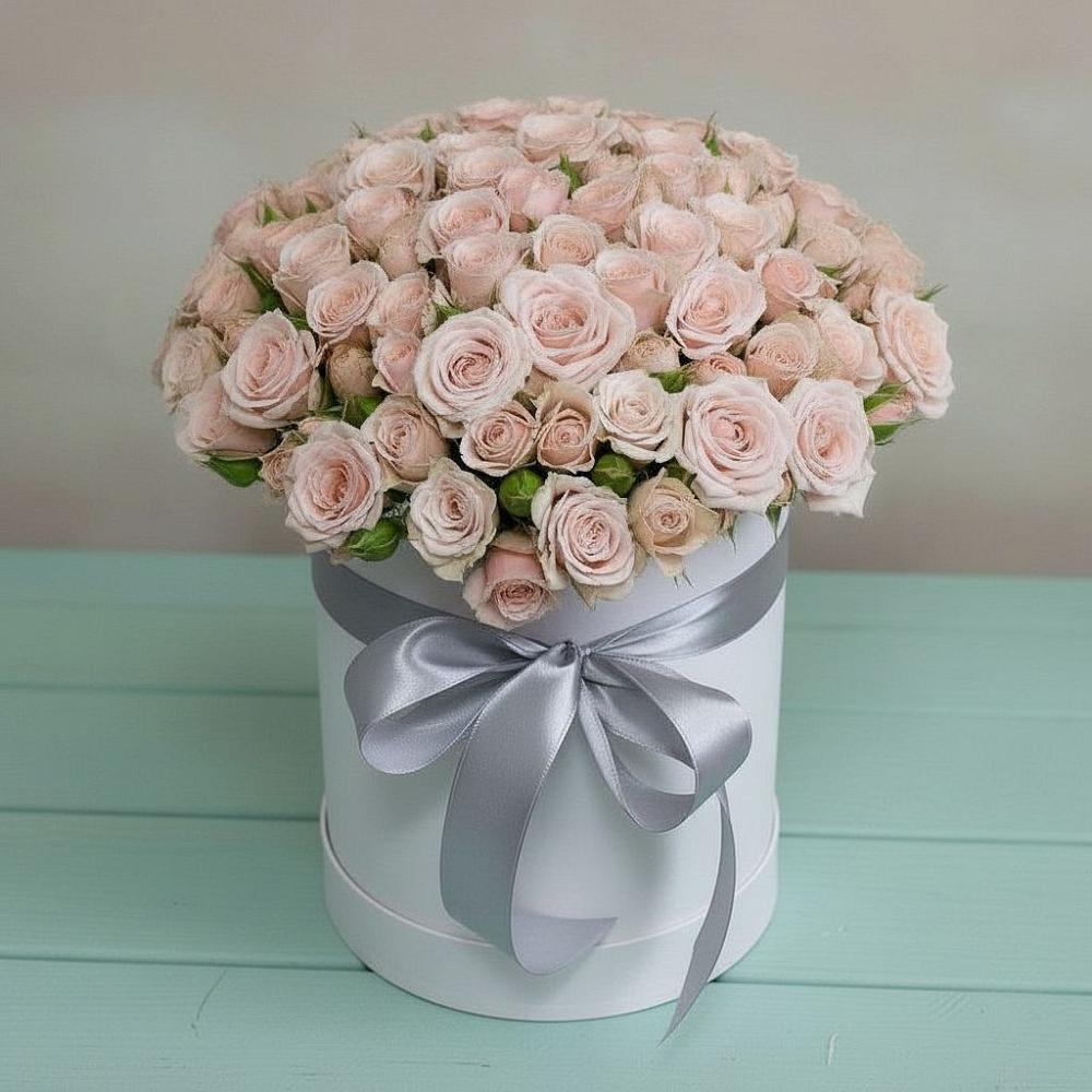 Цветочная композиция из Розы в шляпной коробке в Коломне